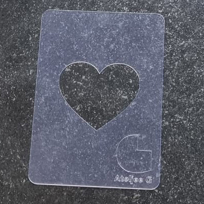 Herbruikbare hart stencil glitter Ateljee G Kindergrime Glittertattoos Workshop Webshop uit Dendermonde